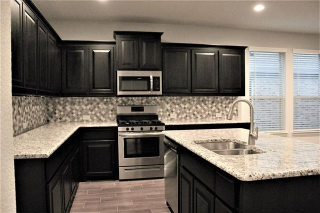 Building Photo - 2523 Candle Ln