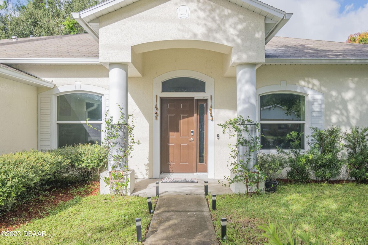 Foto principal - 4650 Spruce Creek Rd