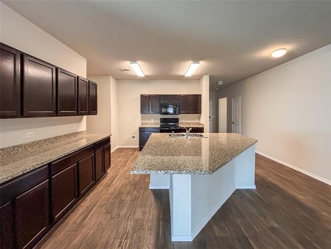 Building Photo - 5704 Ronee Leah Dr