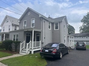 Building Photo - 132 Stevens Ave