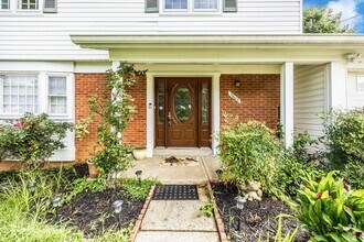 Building Photo - 11603 Milbern Dr