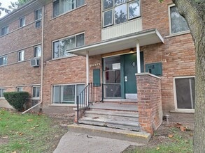 Building Photo - 17274 Bentler St