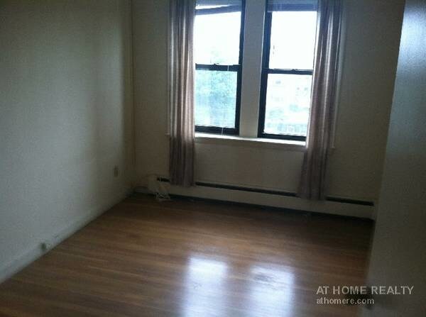 Building Photo - 153 Hemenway St