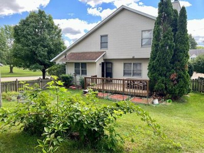 Bettendorf 3 Bedroom House; This one will... - Bettendorf 3 Bedroom House;  This one will...