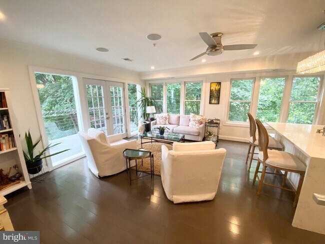 Foto del edificio - 1444 Taylor St NW
