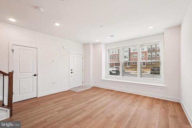 Building Photo - 19820 Lavender Dust Sq