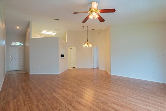 Foto del edificio - 1308 Rinkfield Pl