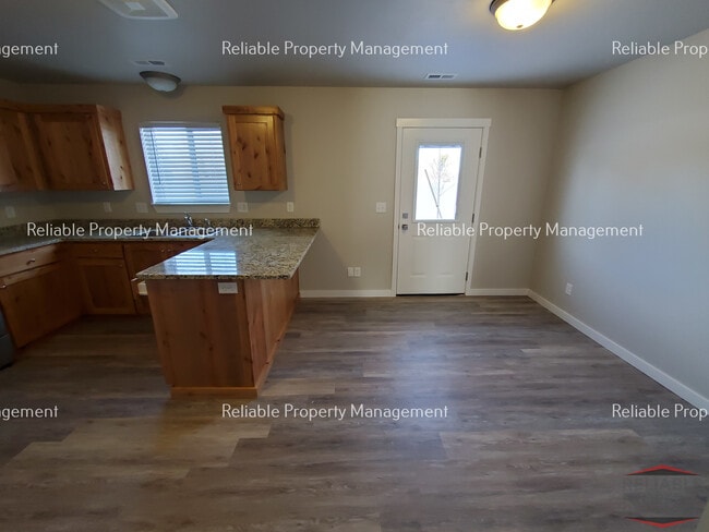 Building Photo - 2001 Lawrence Ln