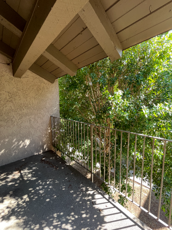 Building Photo - 5525 E Thomas Rd