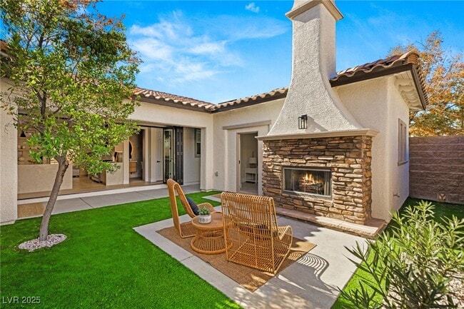 Foto del edificio - 12024 Whitehills St