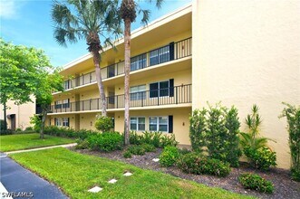 Building Photo - 1083 Forest Lakes Dr
