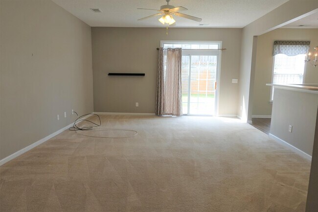 Building Photo - 133 Marshland Ln