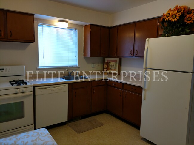 Building Photo - 3709 N Donna Ln