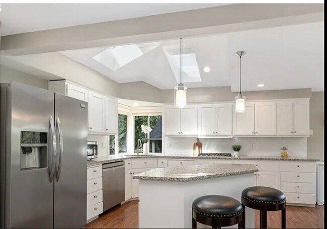 Foto del edificio - 7766 SW Bayberry Dr