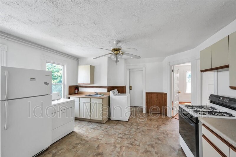 773 East St Unit 3, New Britain, CT 06051 Condo for Rent in New