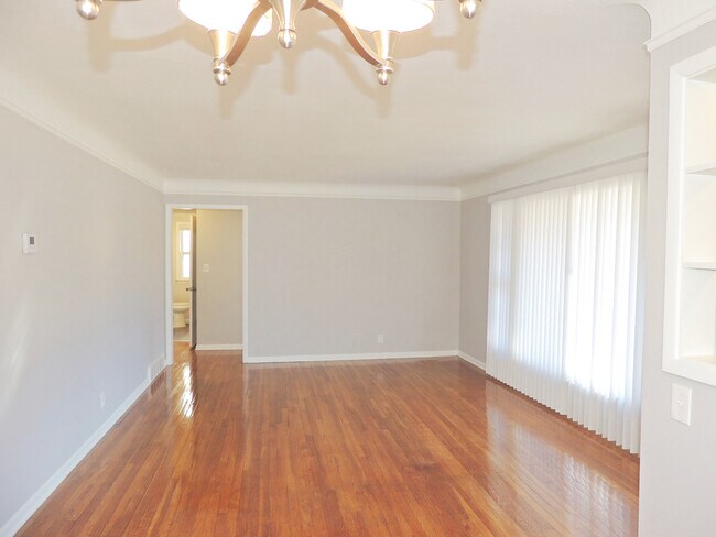 Foto del edificio - 3 Bed - 1 Full Bath Ranch for Rent