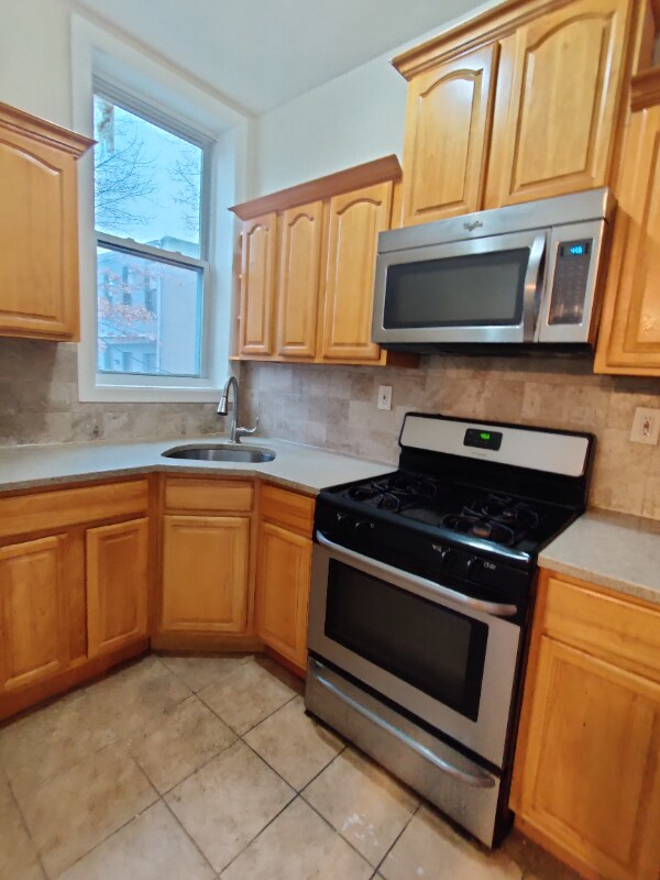 670 Greene Ave Unit 1, Brooklyn, NY 11221 Condo for Rent in Brooklyn