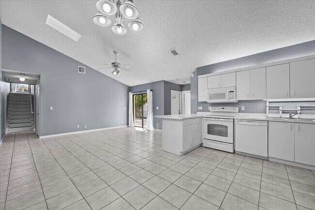 Foto del edificio - 12556 Woodmill Dr