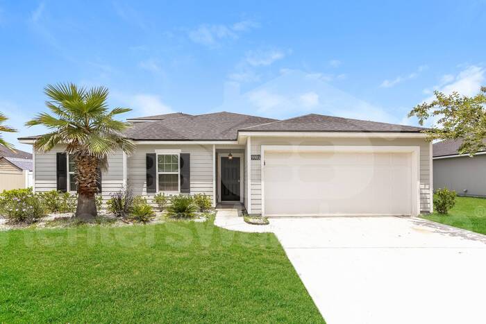 Foto principal - Beautiful 5 bedroom/3 bath home available ...