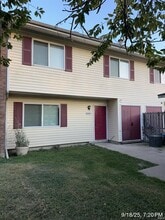 Building Photo - 39031 Edwards Ct