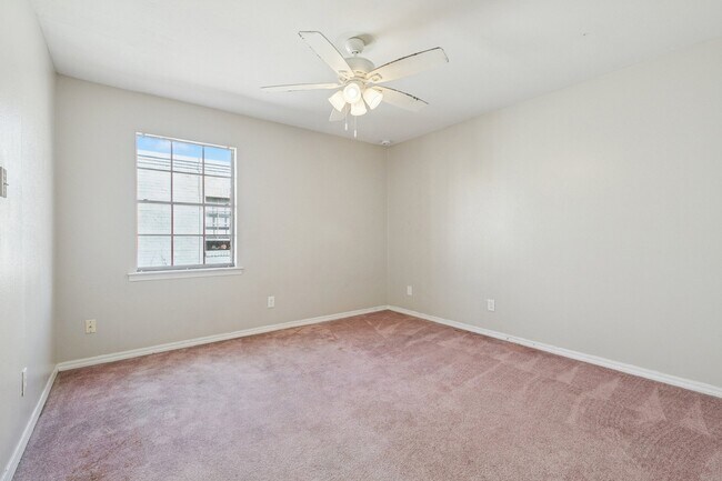 Foto del edificio - 4001 Georgetown Dr