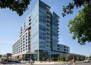 Building Photo - 4200 W 17th Ave