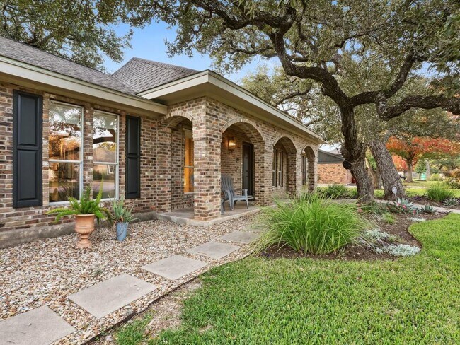 Foto del edificio - 7004 Bent Oak Cir