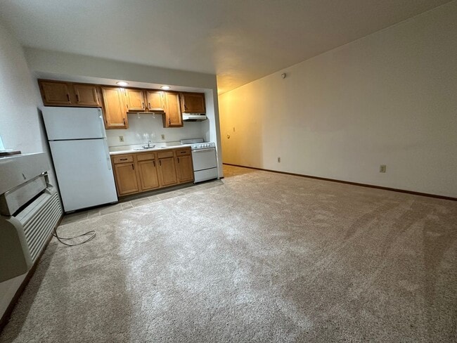 Building Photo - Large 1BR on Fifth Avenue - Prime Oakland Location! Call Today!