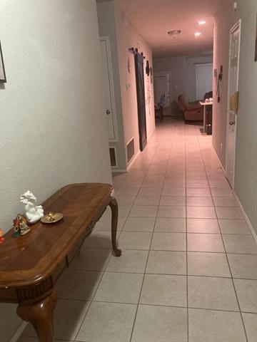 Foto del edificio - 7416 Boat Wind Rd