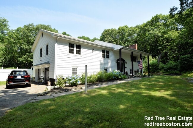 Building Photo - 479 Westfield St