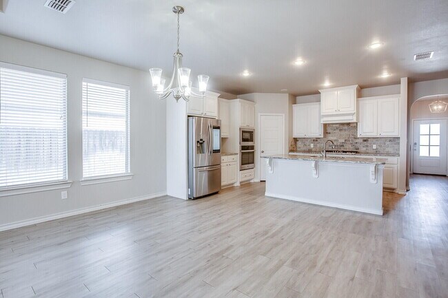 Foto del edificio - 2328 104th St