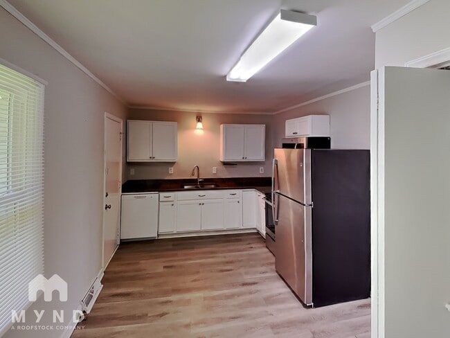 Foto del edificio - 730 Dunbrook Ln