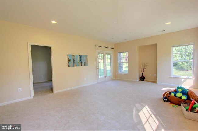 Building Photo - 8811 Boulder Hill Pl