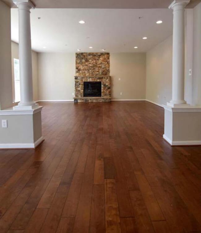 Building Photo - 1210 Northern Lights Dr