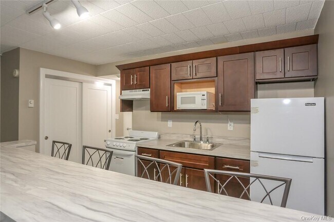 Foto del edificio - 30 US-9W