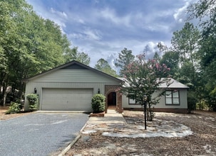 Building Photo - 10 Meadowlark Ln