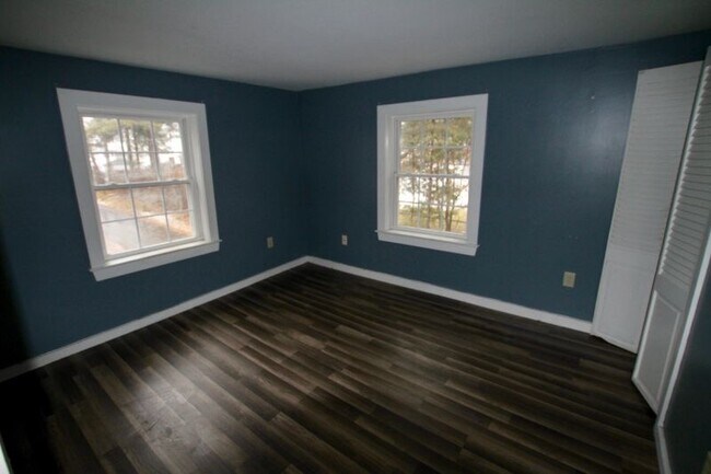Foto del edificio - 4 Highland Ct