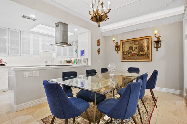 Dining overlooking Kitchen - 9303 Burton Way