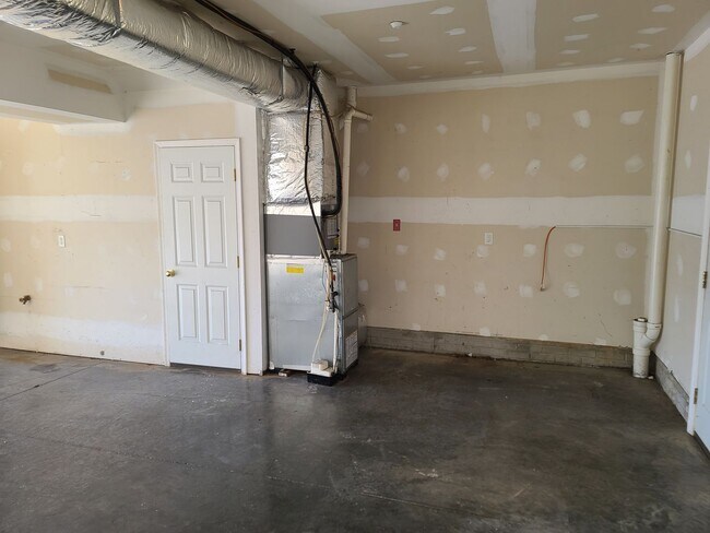 Foto del edificio - 3 Bedroom 2 1/2 bath Townhome for Rent in ...