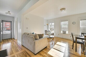 Building Photo - 139-141 Putnam Avenue-SI ID1385916P