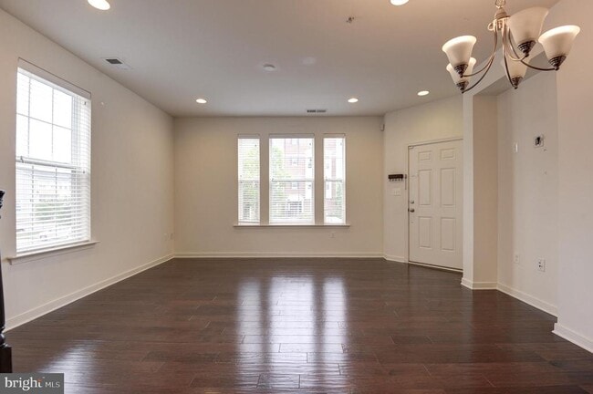 Building Photo - 44067 Peirosa Terrace