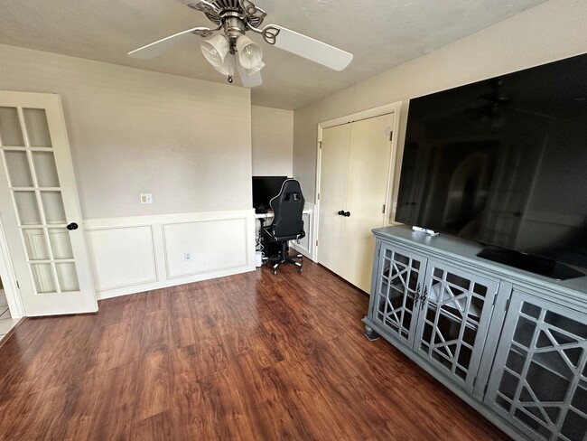 Foto del edificio - FOR RENT: Charming 4-Bedroom, 2-Bath Home ...