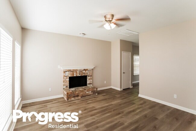 Foto del edificio - 1561 Sunny Meadow Rd