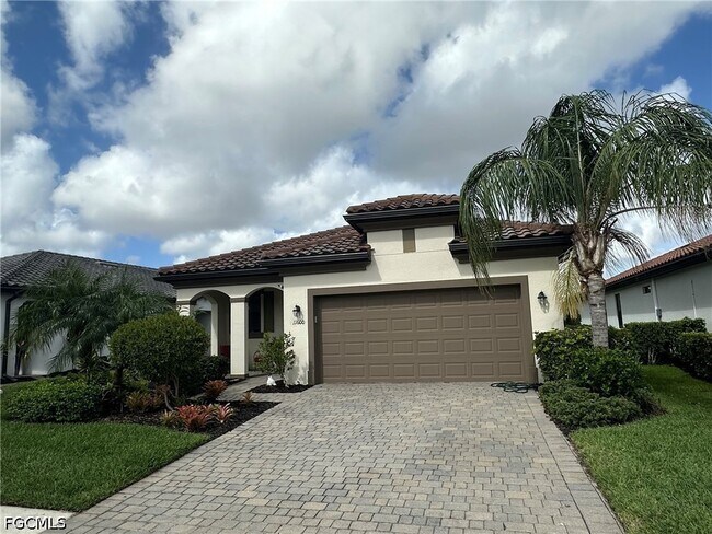 Foto del edificio - 11600 Golden Oak Terrace