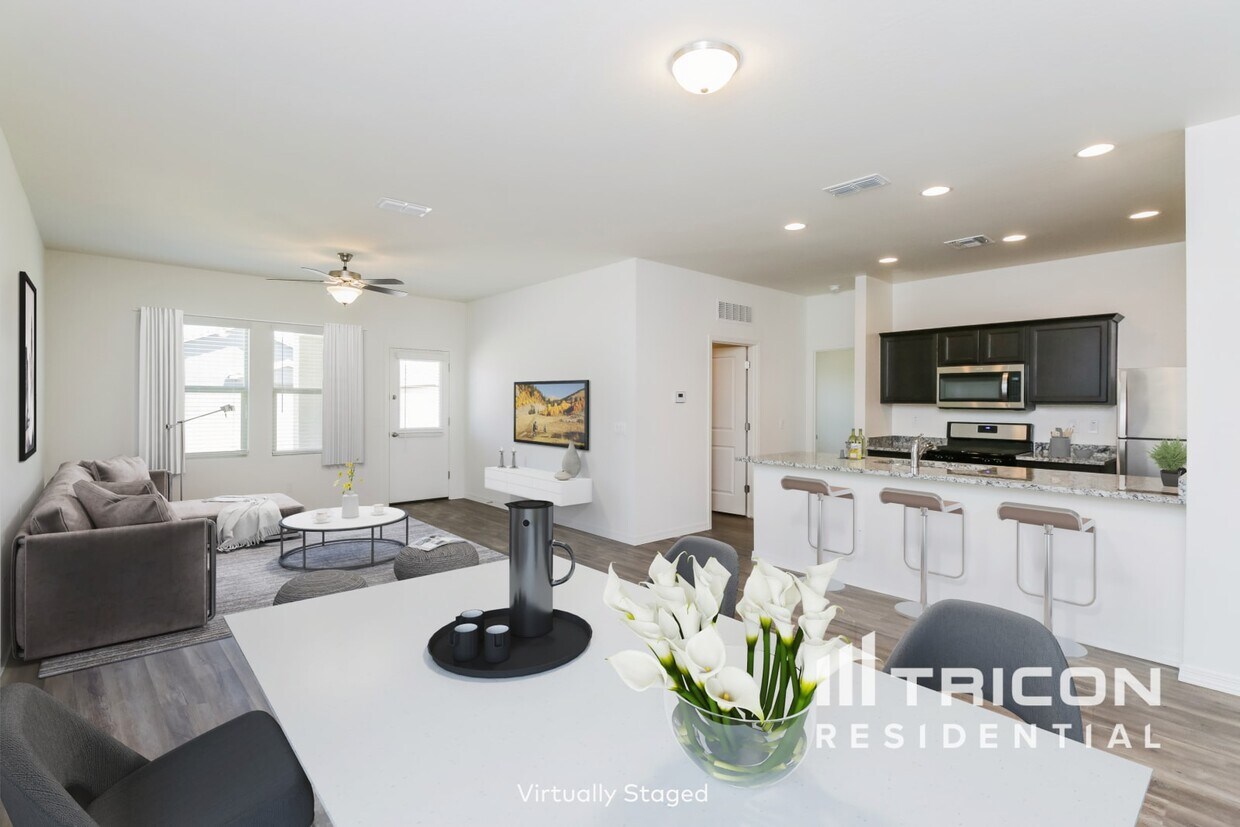 Foto principal - 4578 W Saddlebush Way
