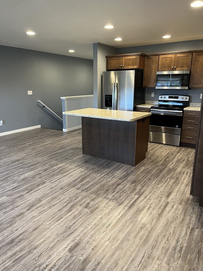 Building Photo - 1624 3rd St NW