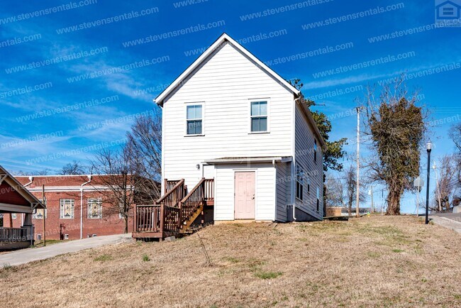 Foto del edificio - 800 Knoxville College Dr