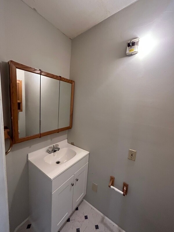 Building Photo - 801 Ridgedale Ct