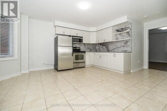 Building Photo - 125 Viella St