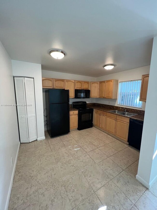 Foto del edificio - 3167 Auburn Blvd
